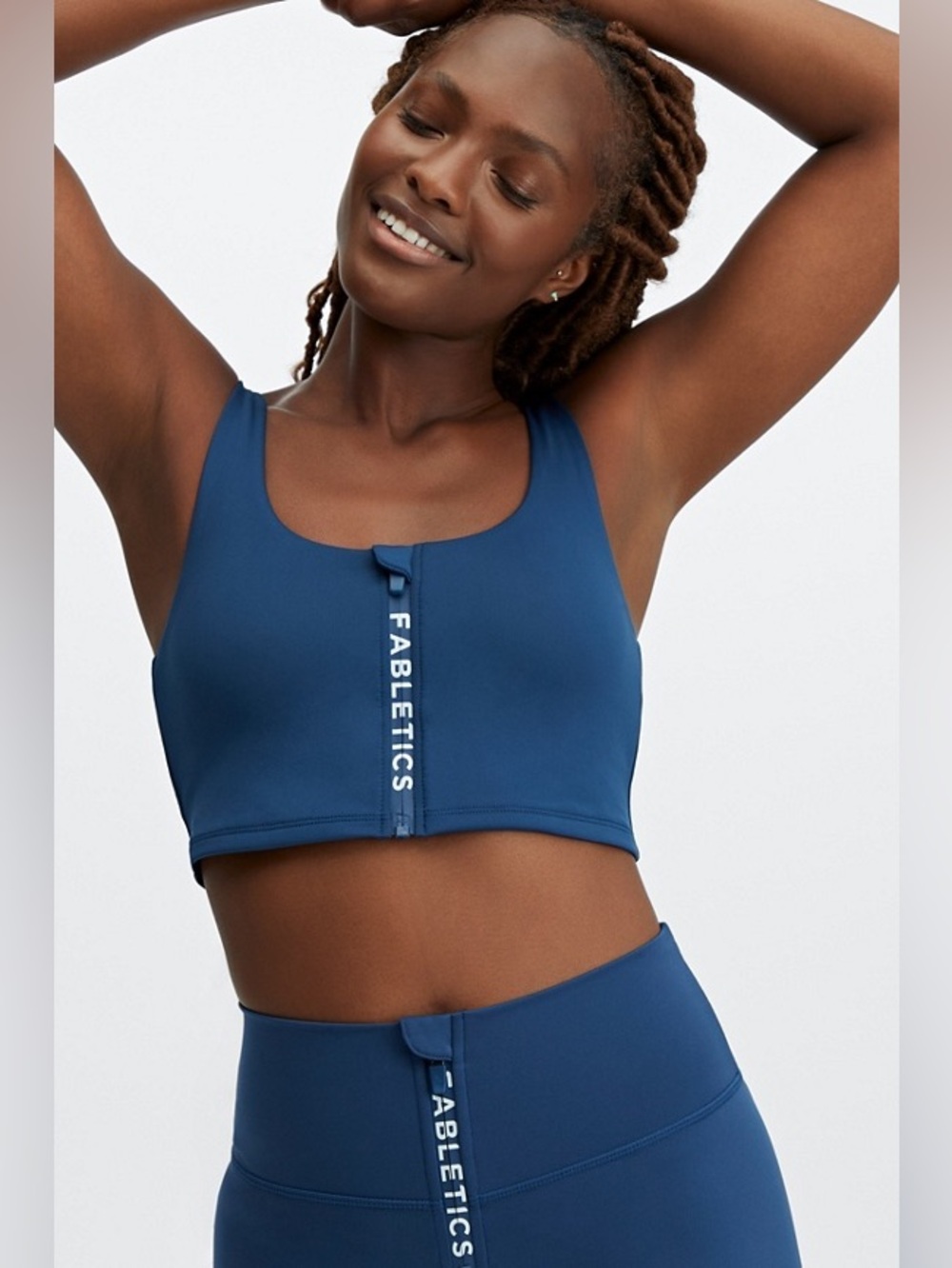 Fabletics || NWT Catherine Low-Impact Sports Bra with Zipper